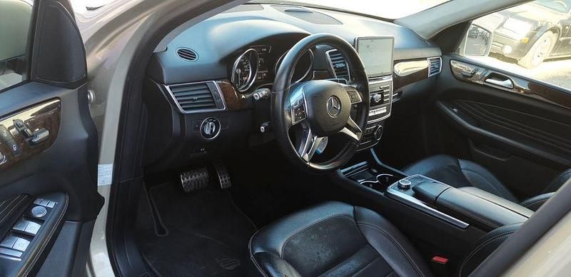 Gebraucht Mercedes ML250 204 PS (150 kW) 2013 Gold SUV