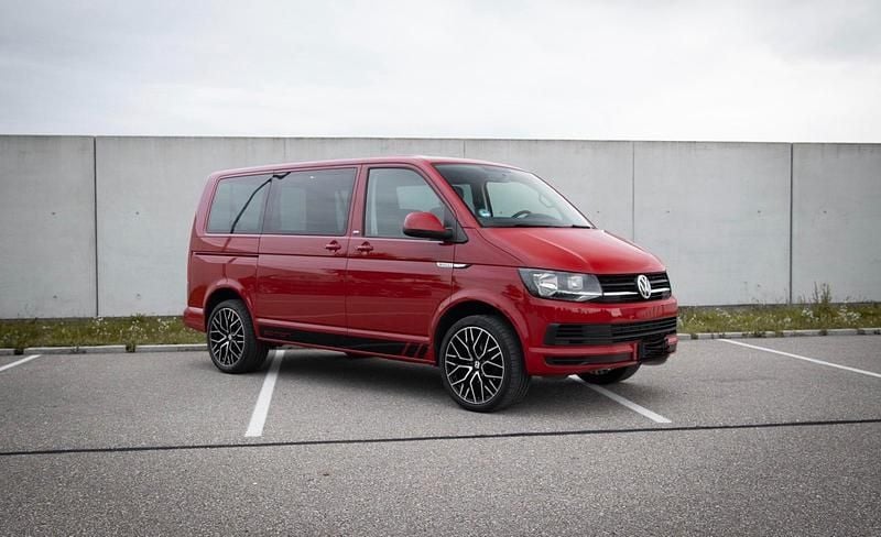 Gebraucht VW T6 150 PS (110 kW) 2016 Rot Van