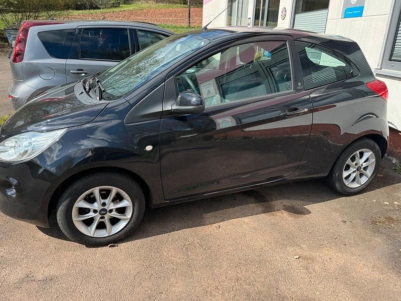 Usado Ford Ka 70 HP (51 kW) 2013 Preto Citadino