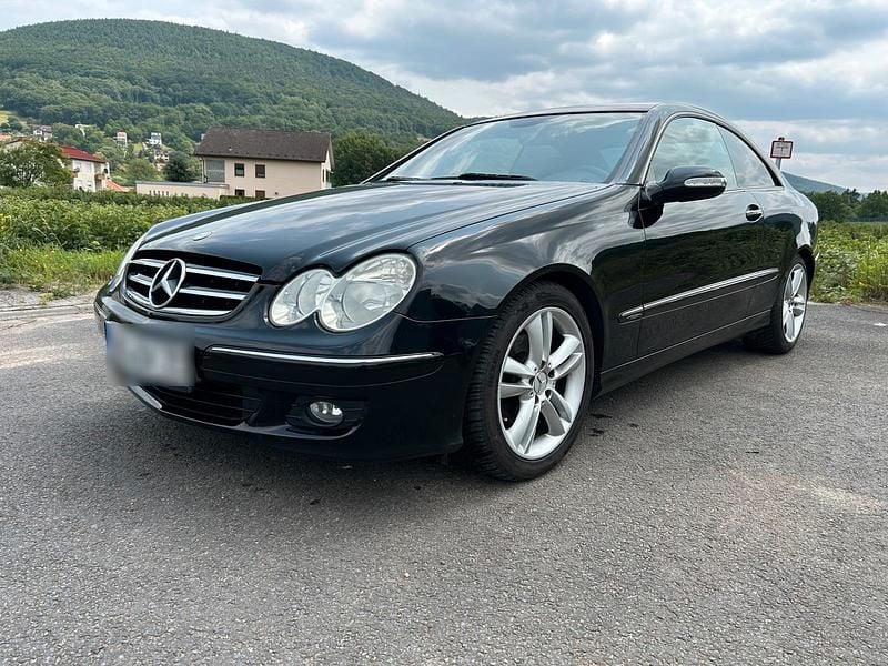 Schwarz Gebraucht 2006 Mercedes CLK200 Coupé | 3.900 € (Fairer Preis) - Bild 1/4