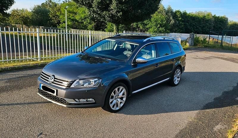 Gebraucht VW Passat Alltrack 177 PS (130 kW) 2014 Grau Kombi