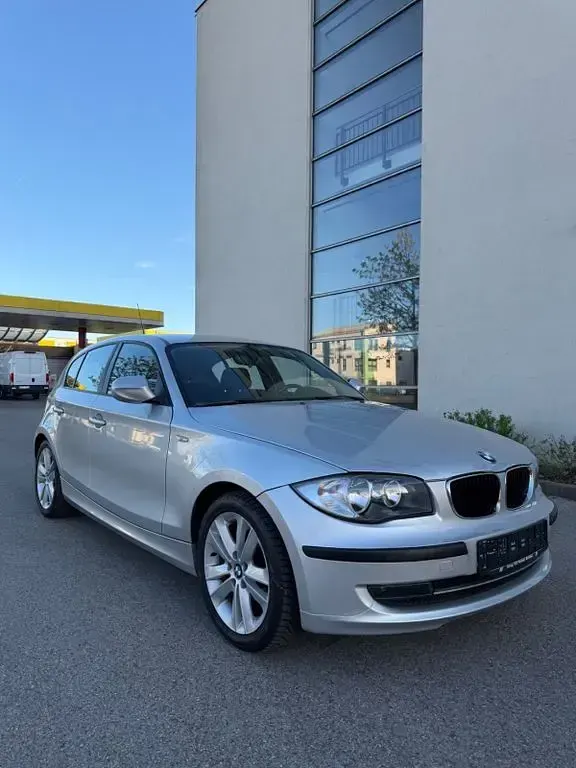 Gebraucht BMW 116 Lifestyle 122 PS (89 kW) 2010 Silber Kleinwagen