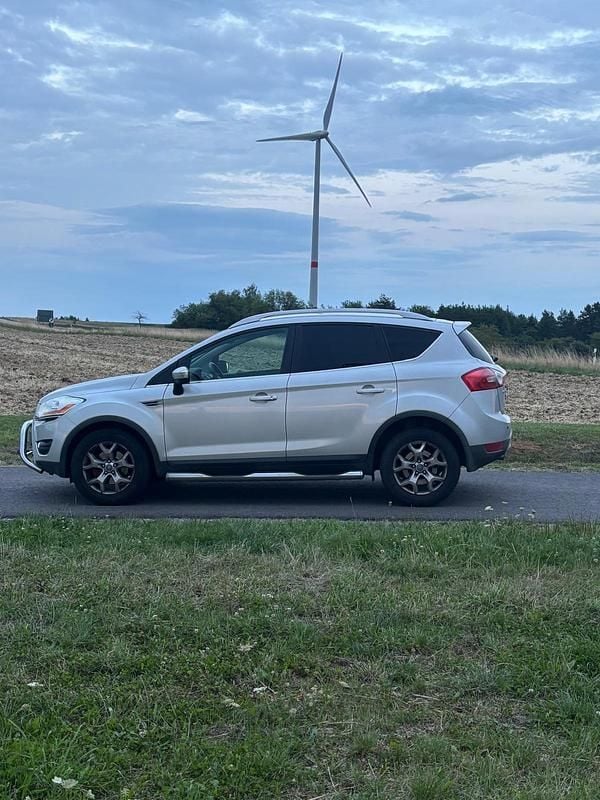 Gebraucht Ford Kuga 136 PS (100 kW) 2008 Silber SUV
