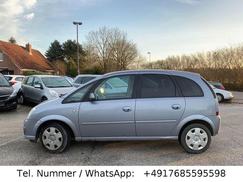 Gebraucht Opel Meriva Edition 105 PS (77 kW) 2010 Silber Van / Kleinbus