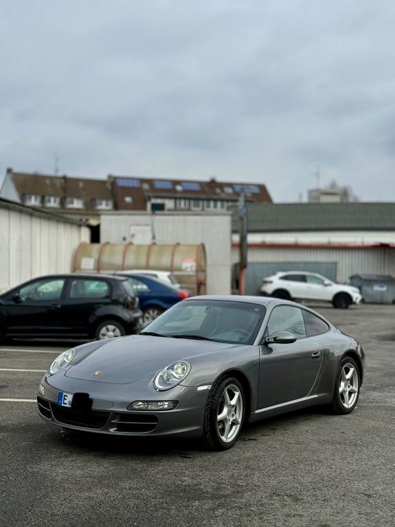 Grau Gebraucht 2006 Porsche 911 Carrera Coupé | 41.999 € (Guter Preis) - Bild 1/4