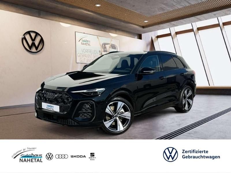 Mythosschwarz metallic Gebraucht 2025 Audi Q5 Edition .1 SUV | 67.850 € (Guter Preis) - Bild 1/4