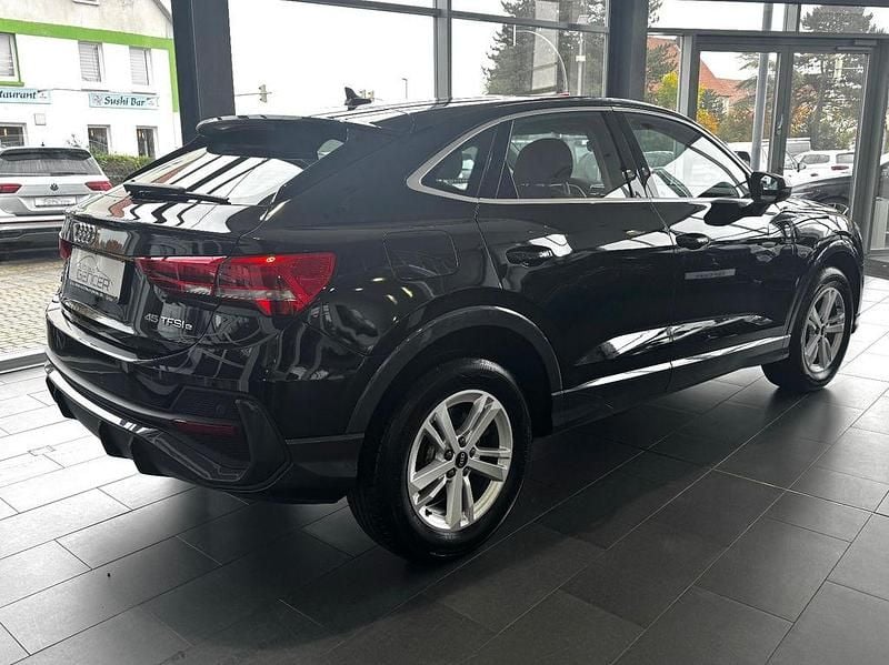 Gebraucht Audi Q3 Sportback 150 PS (110 kW) 2022 Schwarz SUV