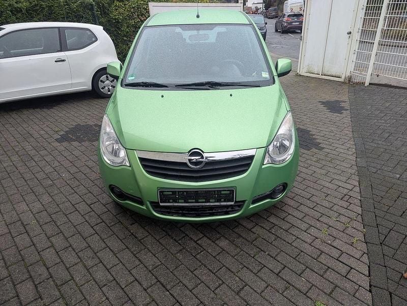 Grün Gebraucht 2010 Opel Agila Edition Kleinwagen | 4.990 € (Guter Preis) - Bild 1/4