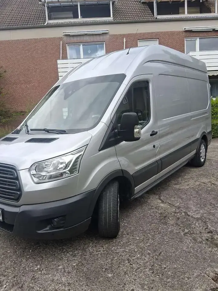 Gebraucht Ford Transit 152 PS (111 kW) 2016 Silber Van