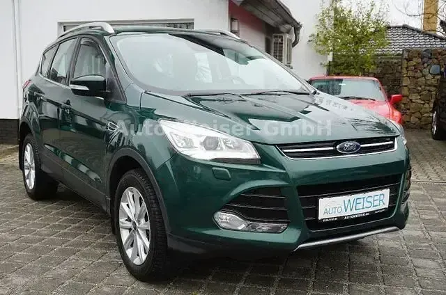 Używany Ford Kuga Titanium 150 KM (110 kW) 2016 Zielony SUV