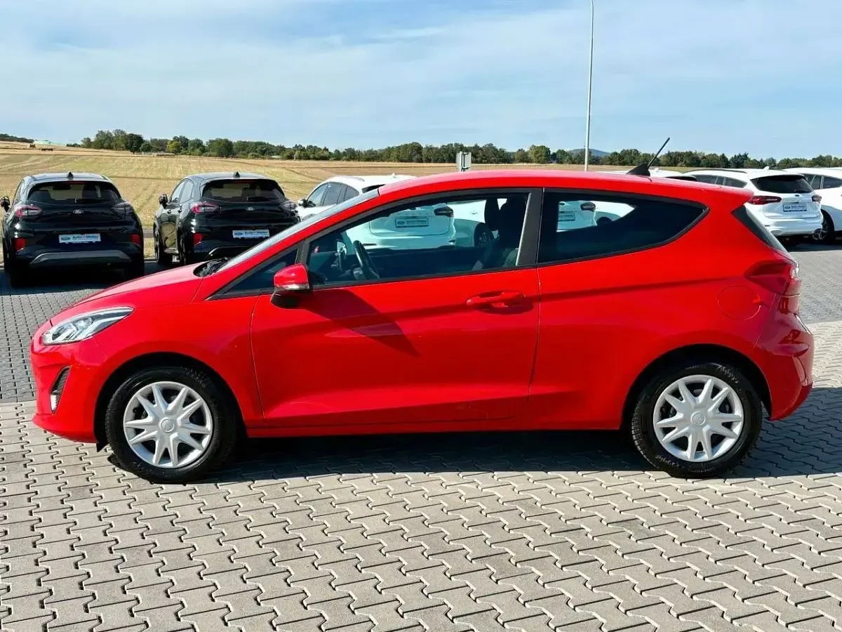 Usata Ford Fiesta Cool & Connect 75 CV (55 kW) 2021 Rosso Utilitaria