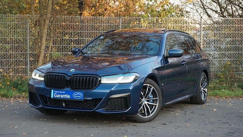 Blau Gebraucht 2022 BMW 540 M Sport Limousine | 38.900 € (Superpreis) - Bild 1/4