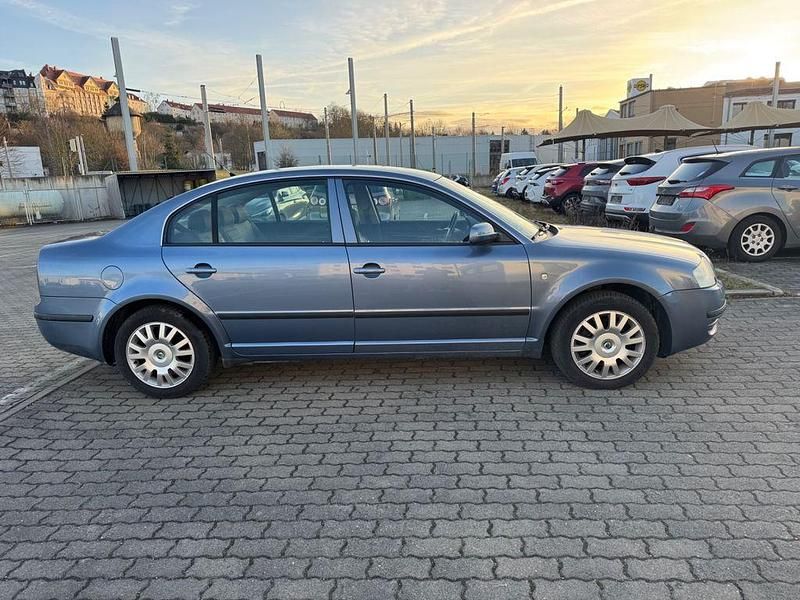 Gebraucht Skoda Superb Classic 150 PS (110 kW) 2005 Blau Limousine