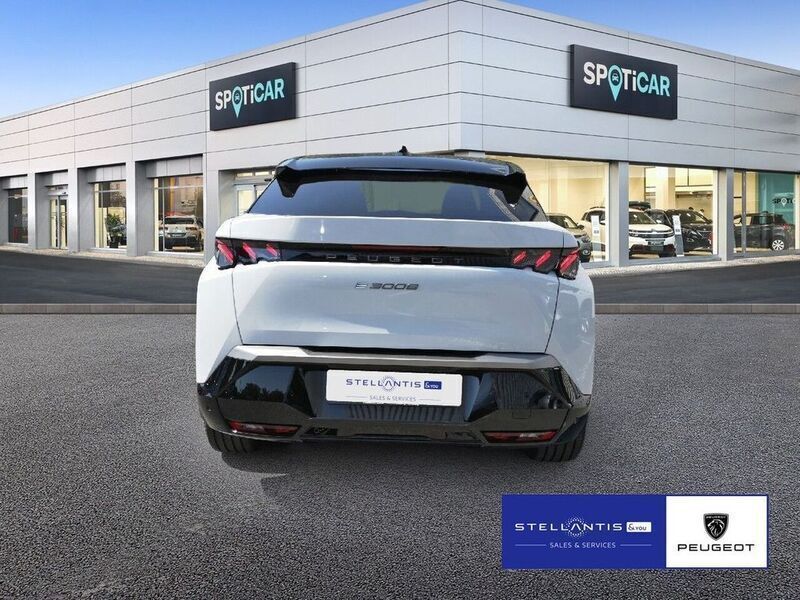 Gebraucht Peugeot e-3008 GT 156 kW (213 PS) 2024 Othercolor SUV