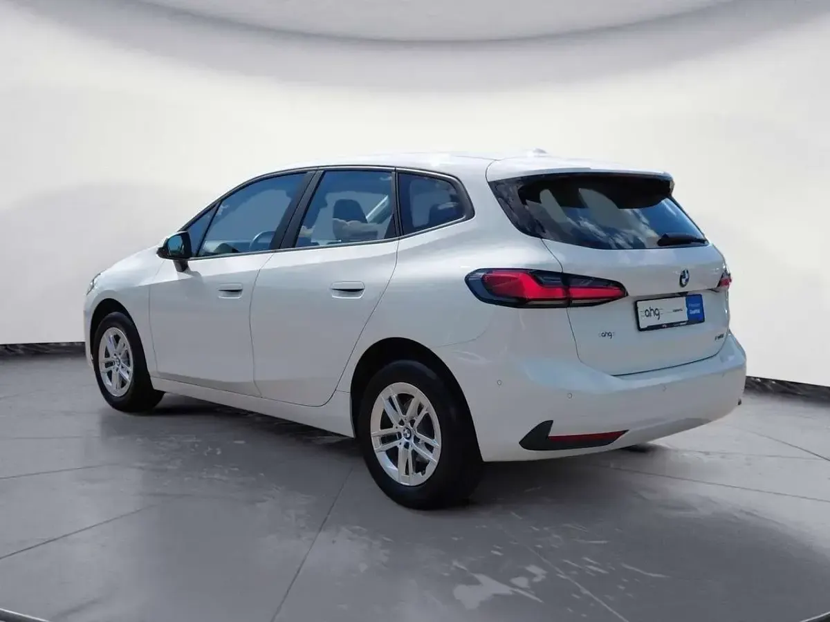 Gebraucht BMW 218 136 PS (100 kW) 2023 Alpinweiss iii Coupé