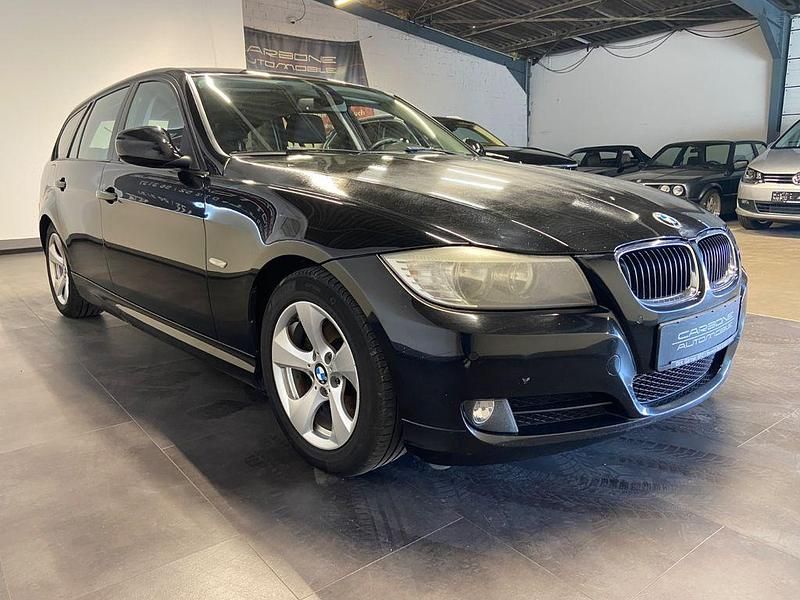 Gebraucht BMW 320 Efficient Dynamics 163 PS (119 kW) 2011 Schwarz Kombi