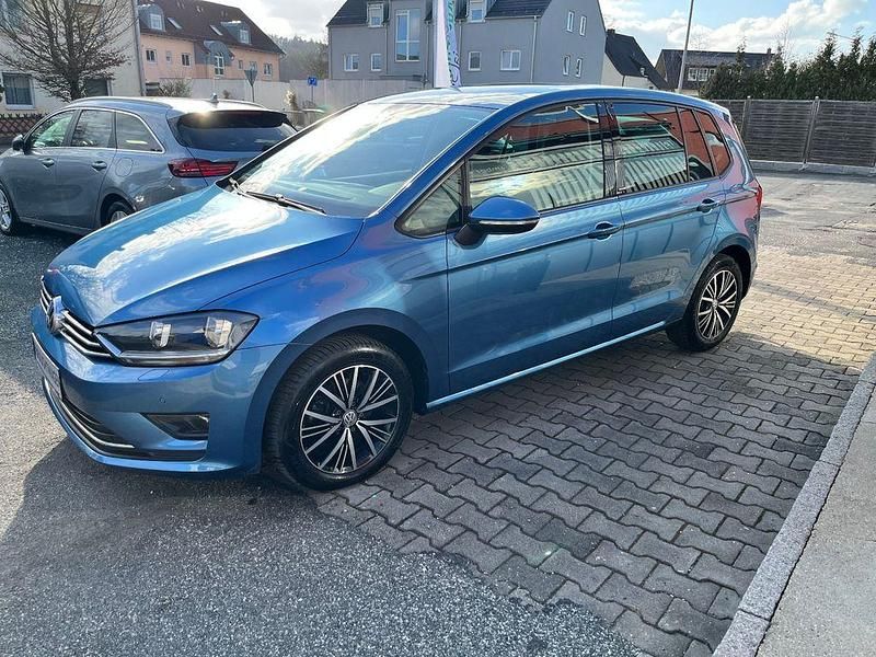 Gebraucht VW Golf VII Allstar 110 PS (80 kW) 2016 Blau Limousine