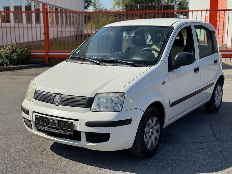 Weiß Gebraucht 2011 Fiat Panda Kleinwagen | 2.190 € (Fairer Preis) - Bild 1/4