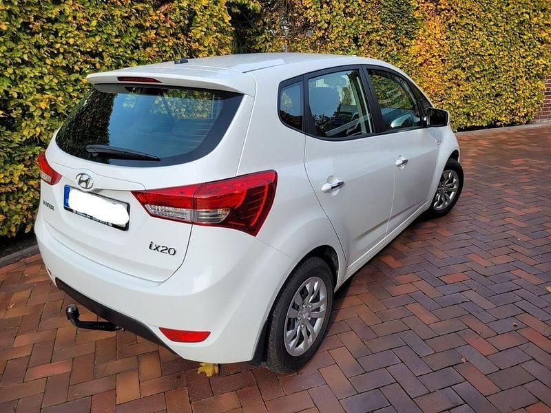 Gebraucht Hyundai ix20 YES! 90 PS (66 kW) 2017 Weiß Kleinwagen