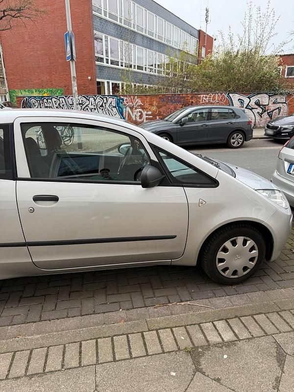 Gebraucht Mitsubishi Colt 75 PS (55 kW) 2005 Silber Kleinwagen