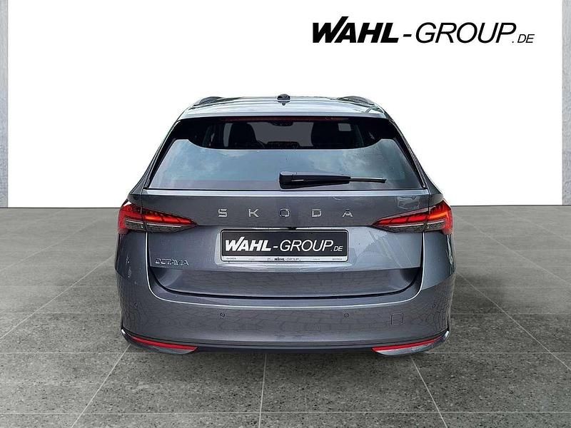 Gebraucht Skoda Octavia Selection 150 PS (110 kW) 2025 Grau Kombi
