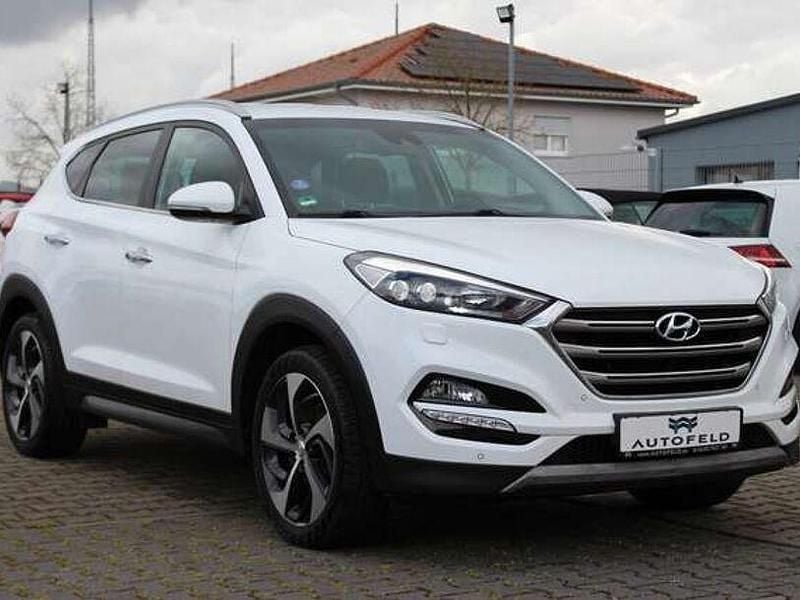 Gebraucht Hyundai Tucson 177 PS (130 kW) 2017 Weiß SUV