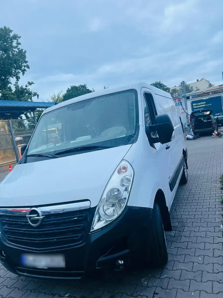 Gebraucht Opel Movano 145 PS (106 kW) 2011 Weiß Van / Kleinbus