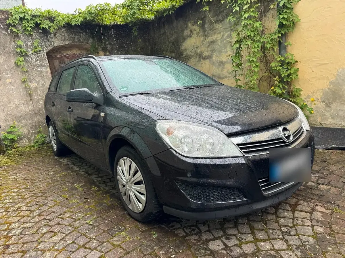 Usado Opel Astra 120 HP (88 kW) 2008 Preto Carrinha
