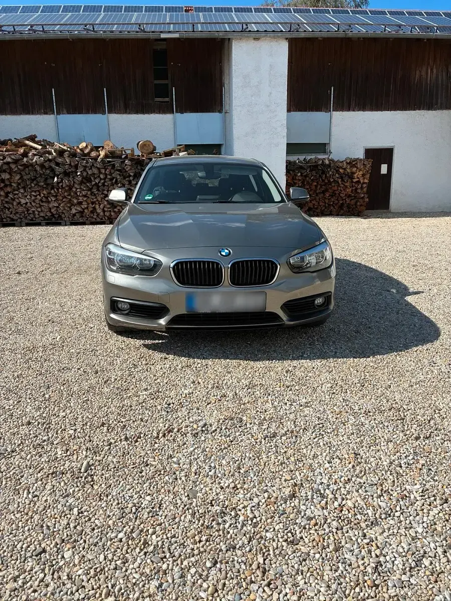 Gebraucht BMW 120 190 PS (139 kW) 2016 Silber Kleinwagen