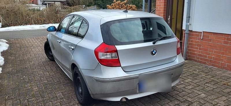 Gebraucht BMW 120 163 PS (119 kW) 2007 Silber Kleinwagen