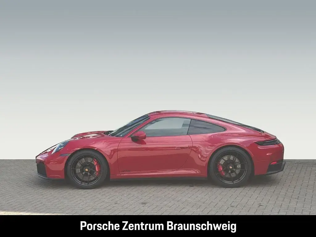 Gebraucht Porsche 992 541 PS (397 kW) 2025 Rot Coupé