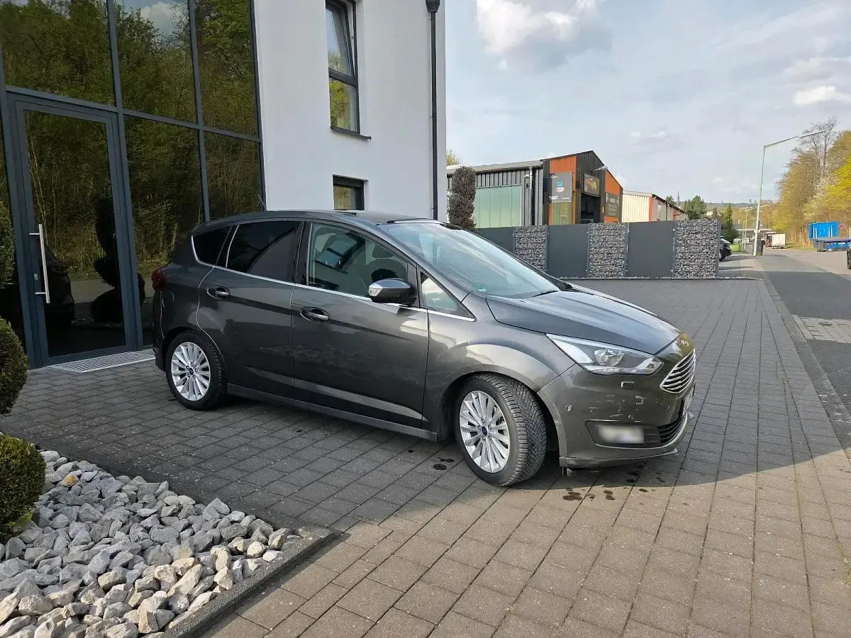 Gebraucht Ford C-MAX Titanium 125 PS (91 kW) 2017 Grau Van / Kleinbus