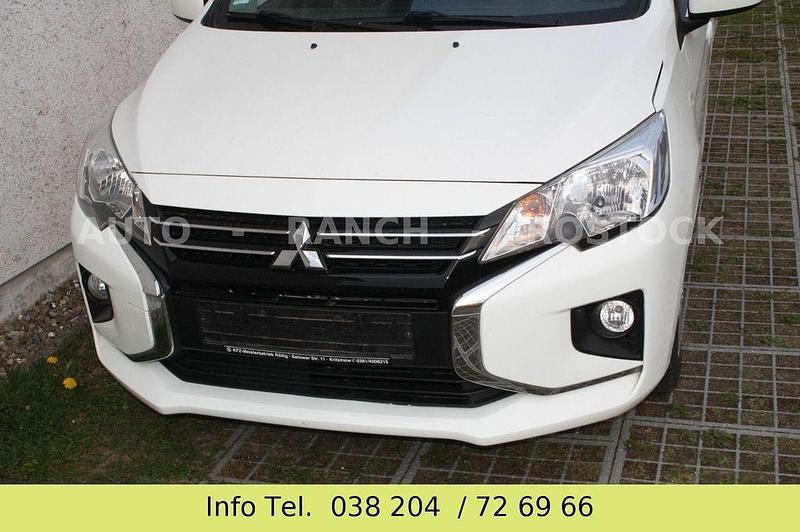 Second-hand Mitsubishi Space Star 71 CP (52 kW) 2022 Alb Hatchback