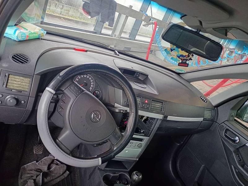 Gebraucht Opel Meriva 105 PS (77 kW) 2006 Van / Kleinbus