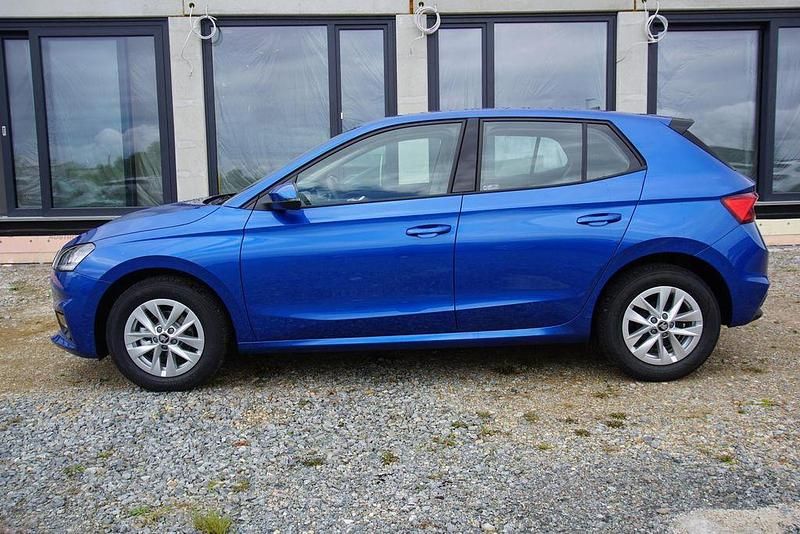 Neu Skoda Fabia 95 PS (69 kW) 2025 Raceblau metallic Kleinwagen