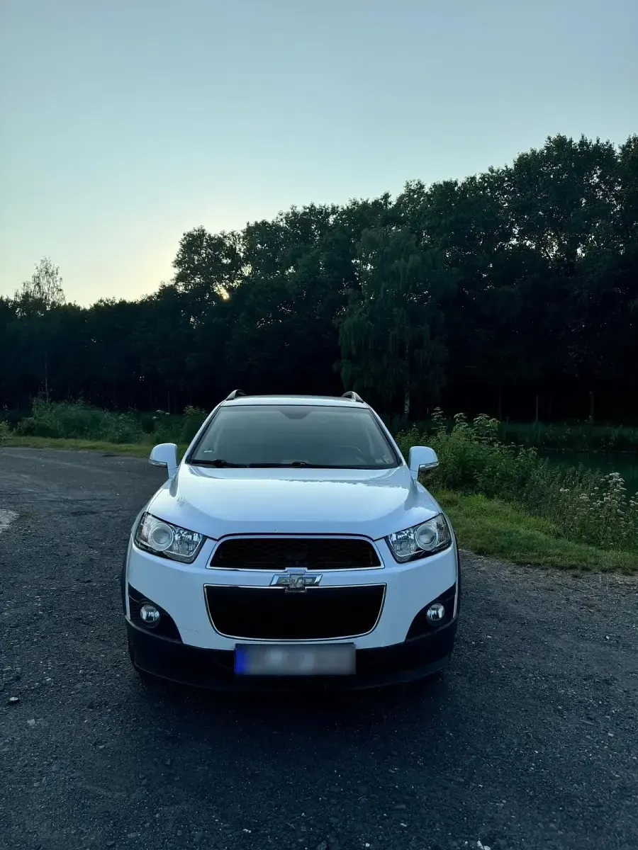 Gebraucht Chevrolet Captiva 163 PS (119 kW) 2012 Weiß SUV