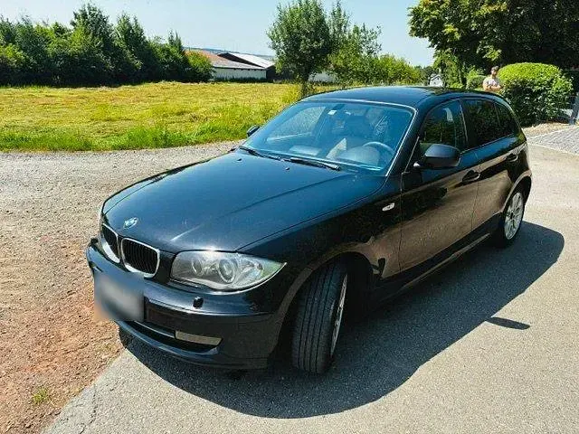 Gebraucht BMW 116 115 PS (84 kW) 2009 Schwarz Kleinwagen
