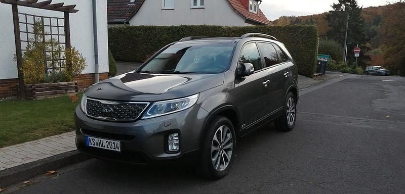 Silber Gebraucht 2014 Kia Sorento Platinum Edition SUV | 12.500 € (Guter Preis) - Bild 1/4