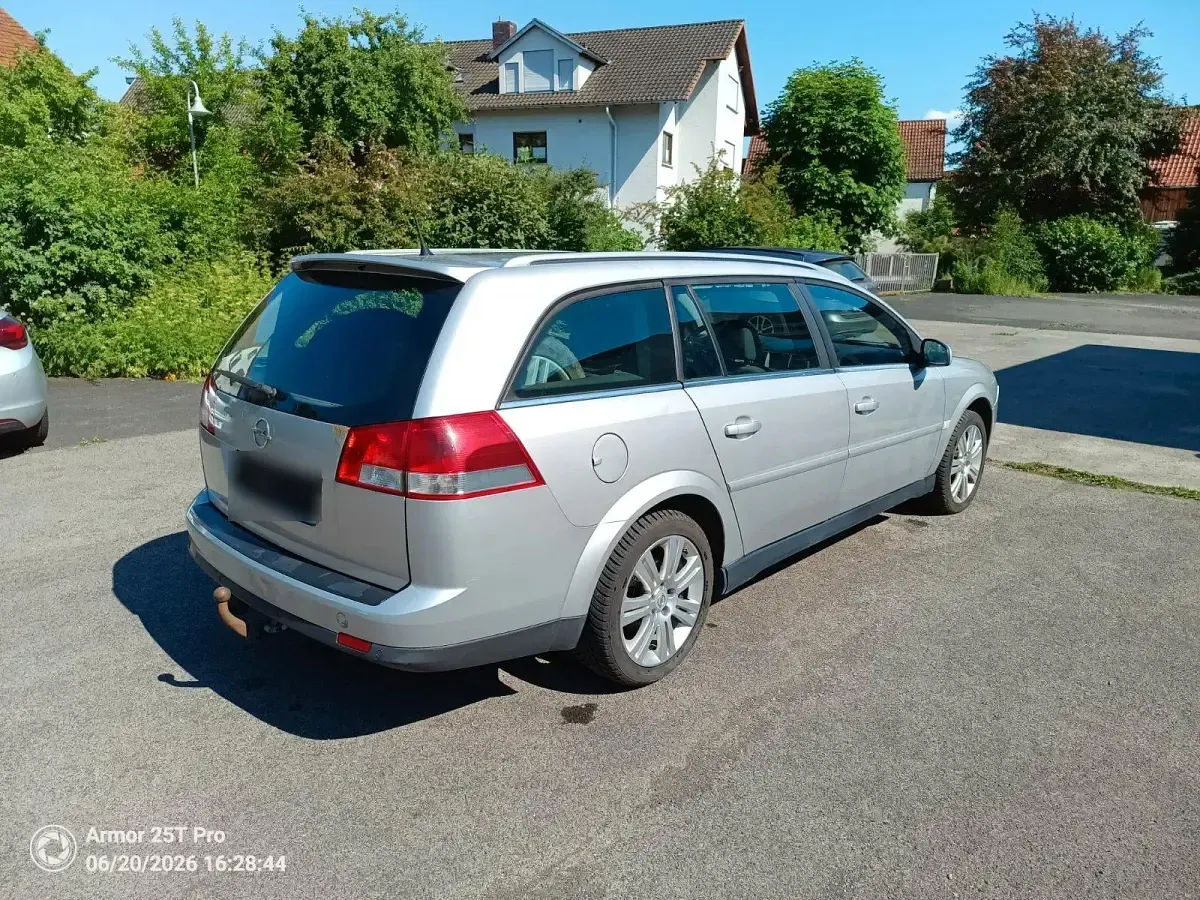 Gebraucht Opel Vectra 155 PS (114 kW) 2006 Silber Kombi
