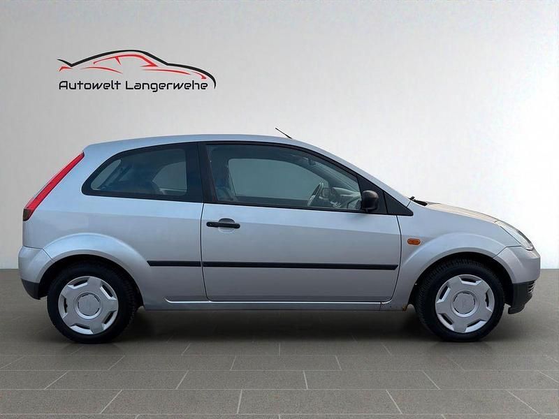Gebraucht Ford Fiesta Trend 80 PS (58 kW) 2004 Grau Kleinwagen