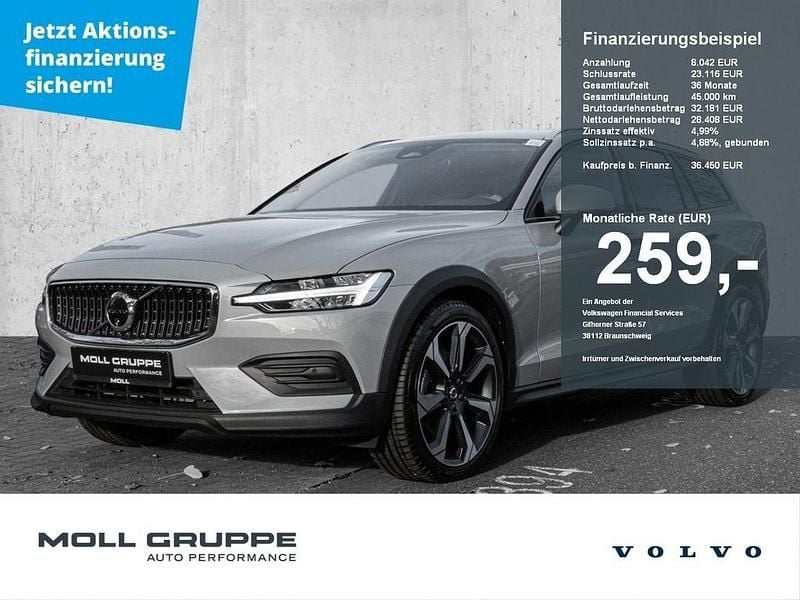 Grau Gebraucht 2023 Volvo V60 CC Plus Kombi | 36.450 € (Guter Preis) - Bild 1/4