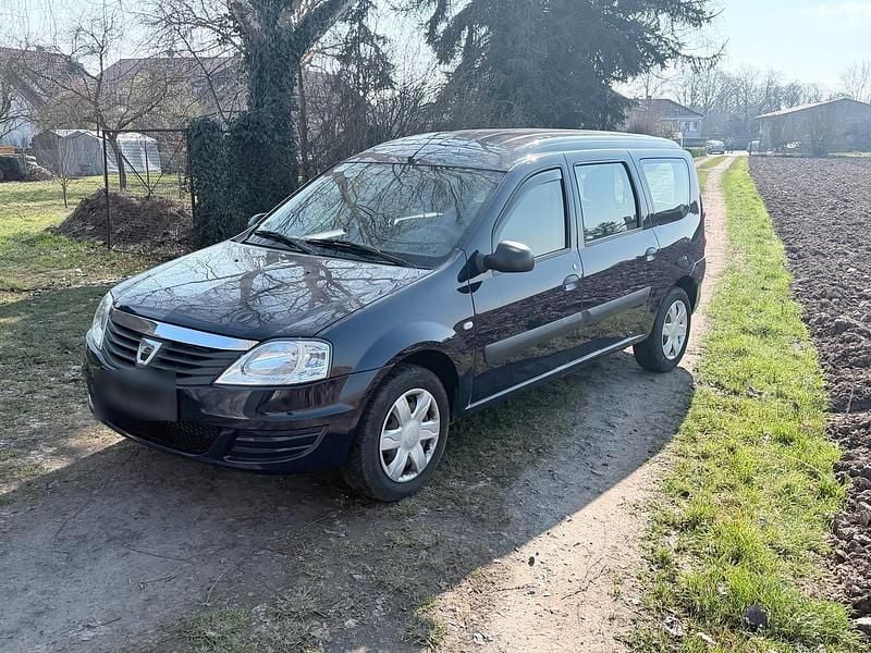 Gebraucht Dacia Logan 84 PS (61 kW) 2011 Blau Kombi