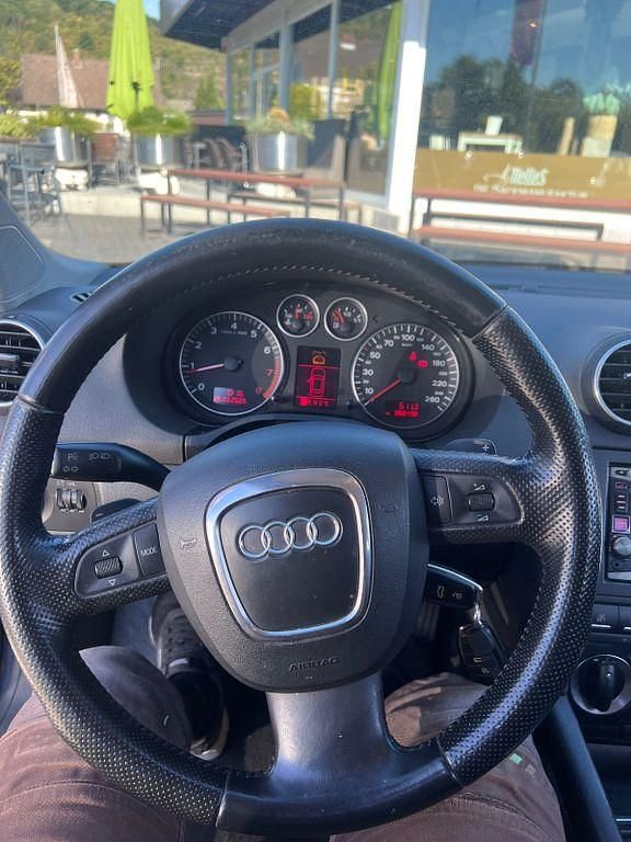 Gebraucht Audi A3 Ambiente 160 PS (117 kW) 2008 Blau Kleinwagen