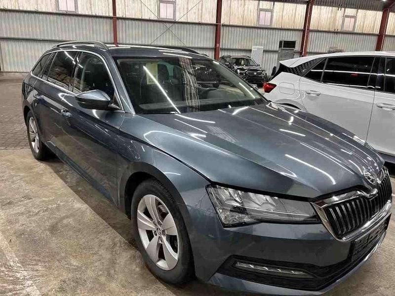 Gebraucht Skoda Superb 200 PS (147 kW) 2020 Quarzgrau Kombi