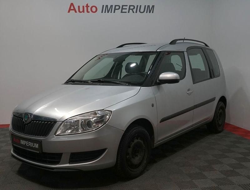 Silber Gebraucht 2011 Skoda Roomster Style Van / Kleinbus | 2.650 € (Guter Preis) - Bild 1/4