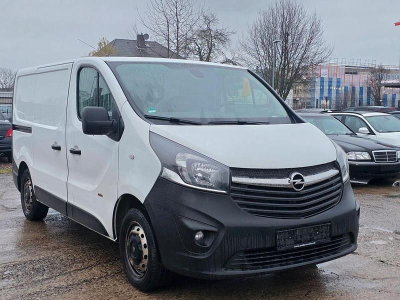 Weiß Gebraucht 2017 Opel Vivaro Van | 5.700 € (Fairer Preis) - Bild 1/4