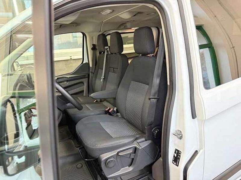Gebraucht Ford Transit Custom Trend 170 PS (125 kW) 2023 Frozen white Van / Kleinbus