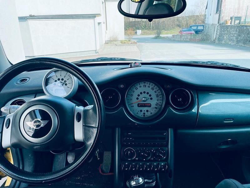 Gebraucht Mini Cooper 120 PS (88 kW) 2003 Gelb Kleinwagen