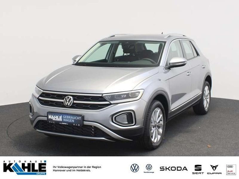 Silber Gebraucht 2024 VW T-Roc Style SUV | 32.290 € (Fairer Preis) - Bild 1/4
