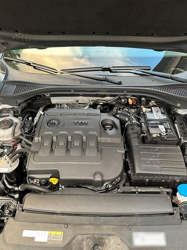 Gebraucht Skoda Superb Premium Edition 150 PS (110 kW) 2018 Silber Kombi